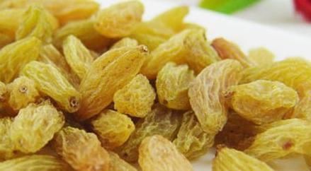 养生坚持每天吃一小把葡萄干,不出一个月,3个好处会收入囊中!