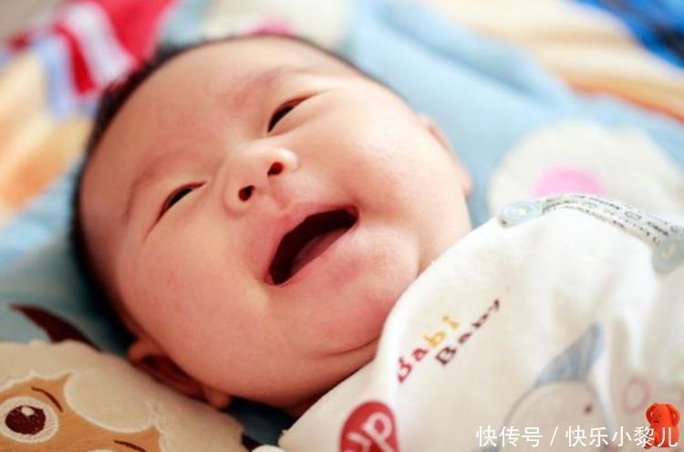 睡觉姿势|孩子的睡觉姿势，往往是在释放健康状态，父母你读懂了吗