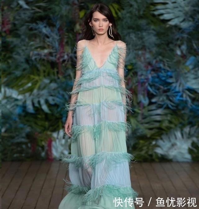 穿“绿”需谨慎,今年流行穿“薄荷绿”,时髦显白还提气质