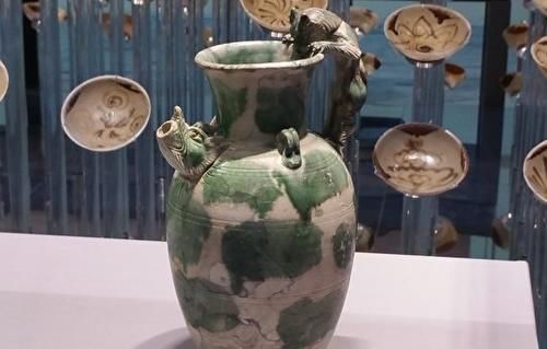  明明|古代欧洲明明有玻璃器皿，为何还要从中国大量进口瓷器？