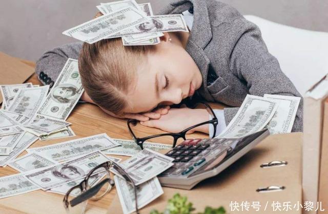 考上|女儿考上大专，要求提供每月生活费3000，父亲的话让女儿哑口无言