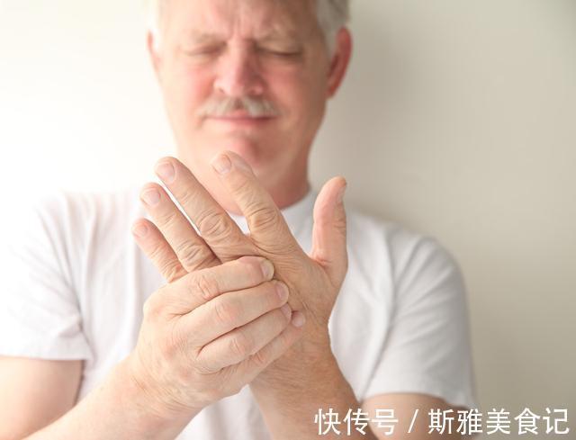 血栓|血脂高时睡觉会有那些表现，如果出现早进行预防和治疗