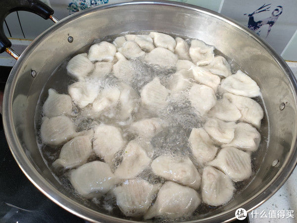 白菜|猪肉白菜馅饺子怎么做才好吃?教你饺子店做法,流油流汁特美味