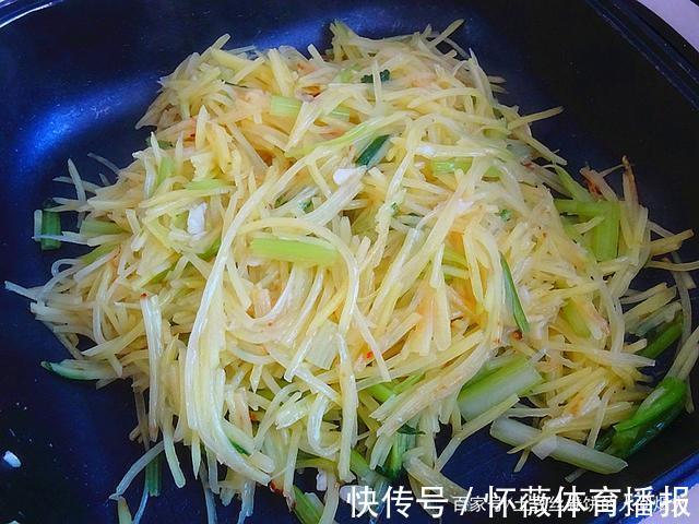 面团|晚餐就这一样，烙一烙，卷一卷，吃美了，网友：最爱这一口
