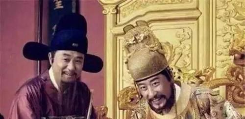 大臣们|朱元璋请大臣吃饭,刘伯温看到桌上的杯子,叹道:皇帝要大开杀戒