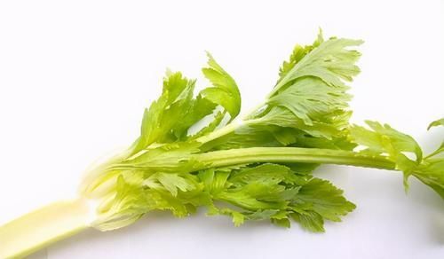养颜|女性到了中年，推荐多吃3种食物，排毒养颜、有益身体健康！
