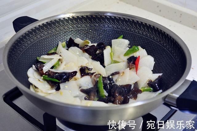 素菜|它是素菜中的白人参,3元一斤,健脾胃补气血,谁吃的多谁年轻