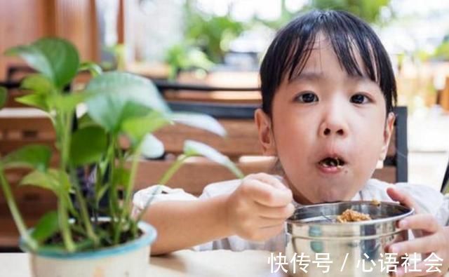 盲肠炎|这4种早餐不健康，被称“中国式糊弄早餐”，很多家长还在天天买