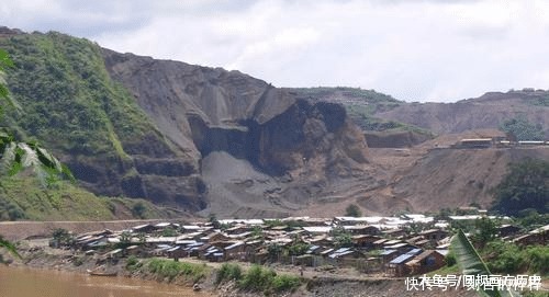 翡翠是这样来的,“翡翠”不贵才怪!