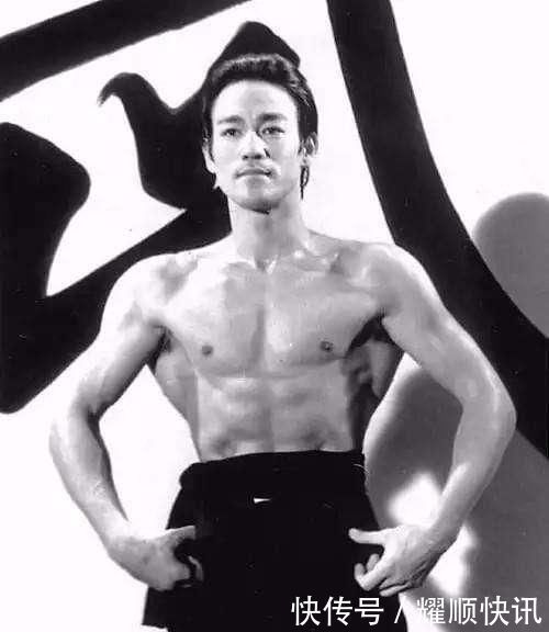训练|男生健身先练胸肌,不显强壮反倒影响了体态你应该先练这个部位