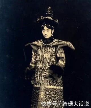 美若天仙|婉容罕见老照片:图2是结婚照,图4穿裙子美若天仙,图5穿和服