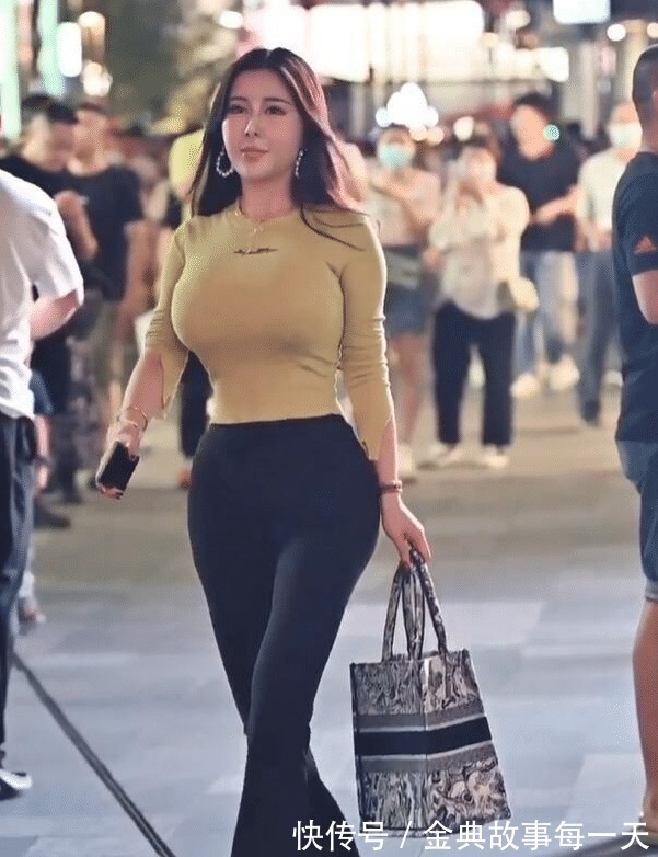 小肚腩 休闲裤穿出无痕裤质感,时髦显瘦两不误