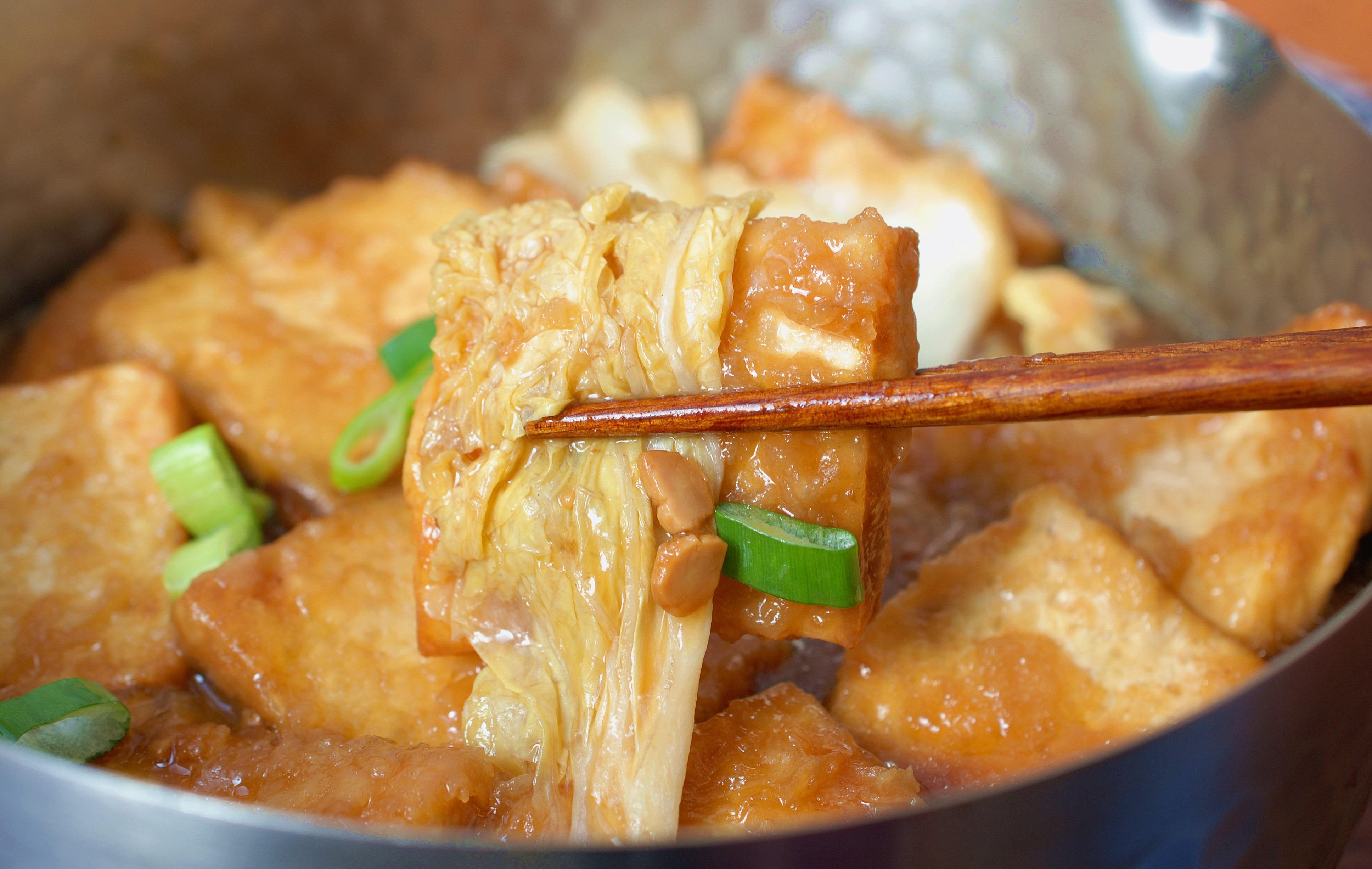 焖豆腐|白菜豆腐的神仙吃法，不放一滴油，扔进锅里炖一炖就出锅太香了