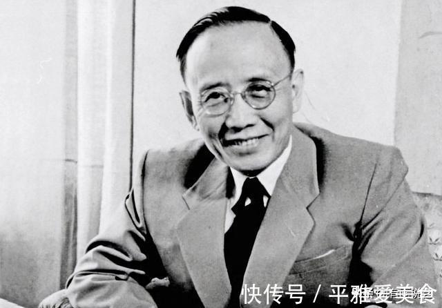 三个字|郭沫若、启功、徐悲鸿题写荣宝斋,哪个最好?