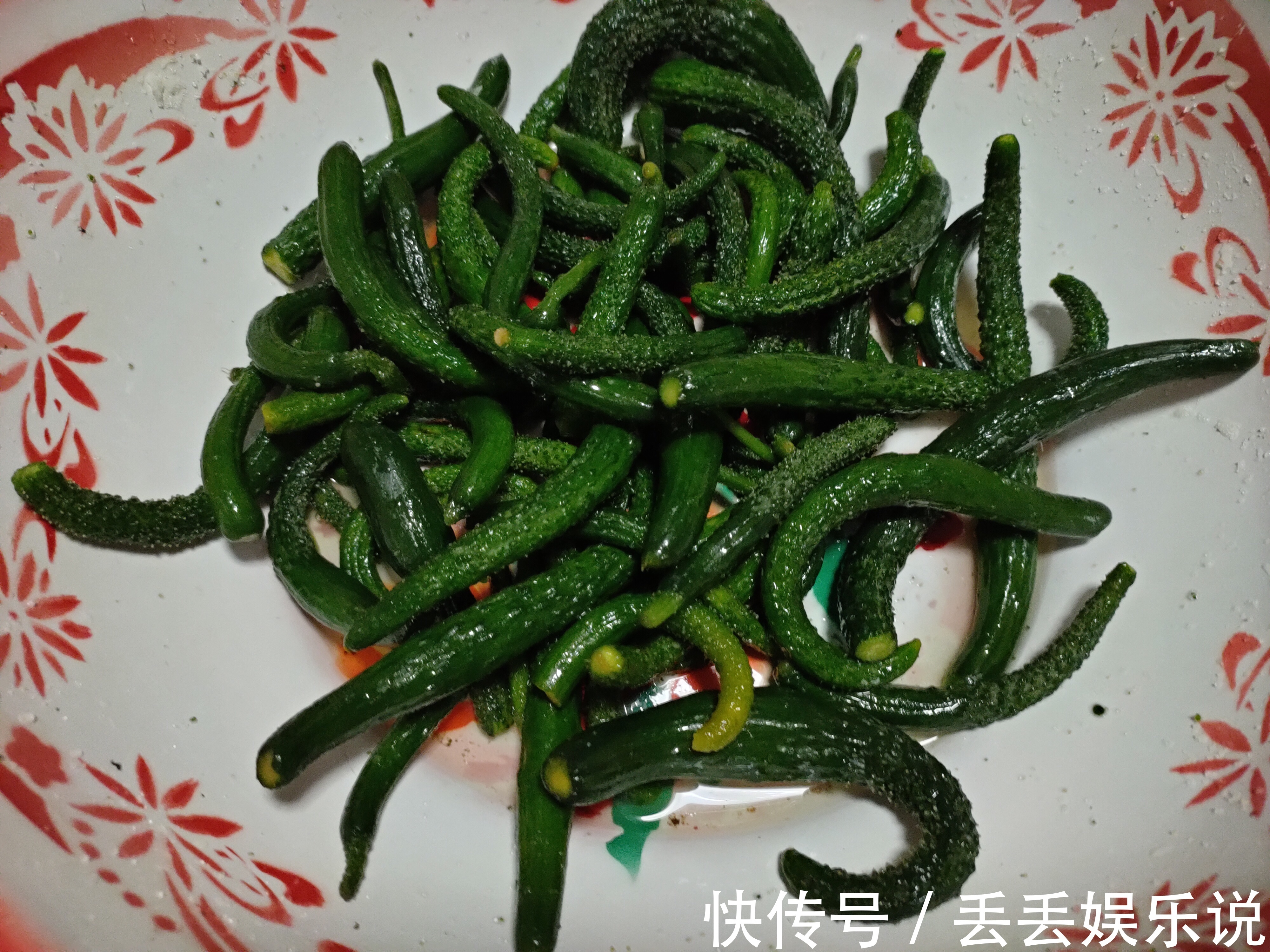 腌黄瓜咸菜，切记不要“放1样”，婆婆教我的方法，放一年都不坏