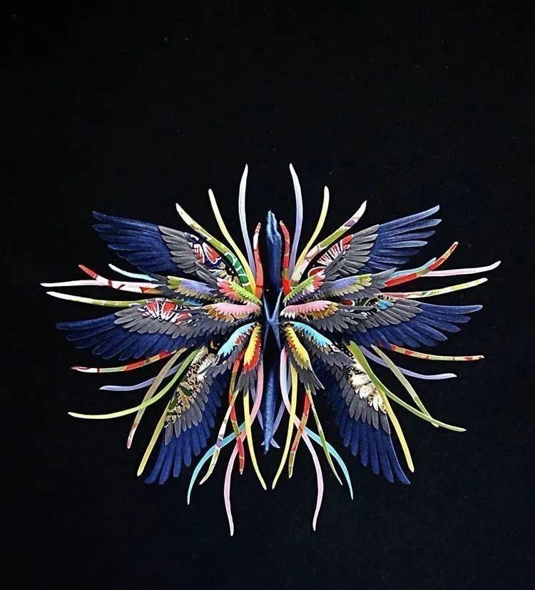 灵感$抑郁小哥把一只2毛钱的千纸鹤折成了我买不起的样子,不但病好了还年入百万