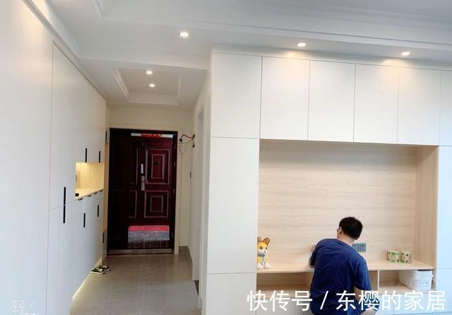 储物空间|一家四口新房，鞋柜衣帽一体柜很实用，电视墙更是大气，很满意