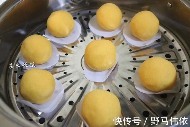 懒人|不醒面,不发面,开水烫一烫,做成懒人早餐,一次3个吃不够!