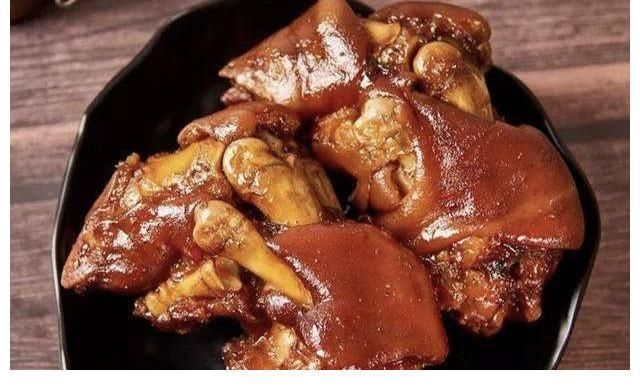 熟食店|花了五万块在市场边开了家熟食店,这情况还能坚持下去吗?