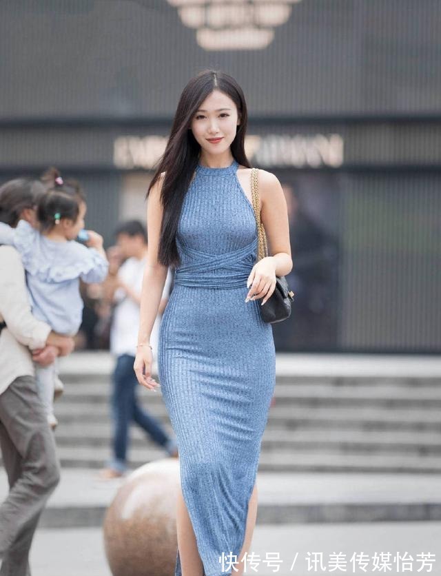 蕾丝|白冰丝吊带搭配豹纹长裙，脖子上独特的“项圈”，霸气御姐惹不起