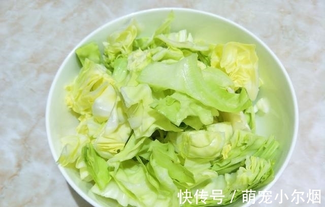 宝妈从140斤瘦到99斤,分享一道低脂餐,常吃清淡不长胖