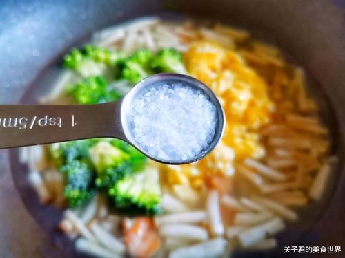 阿姨|38岁阿姨的轻断食晚餐，朋友圈火了，网友：太自律，学着吃也不胖