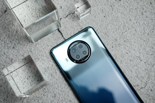 不止|卢伟冰不讲武德放大招！Redmi Note 9 Pro不止下放一亿相机