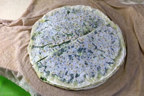 山东人家家都烙的韭菜鸡蛋菜饼，每次做都吃到撑！（内有诀窍）