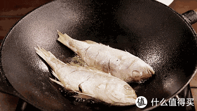 铁锅|以为被淘汰的4件家居用品,看似老土,却便宜好用,如今很有市场