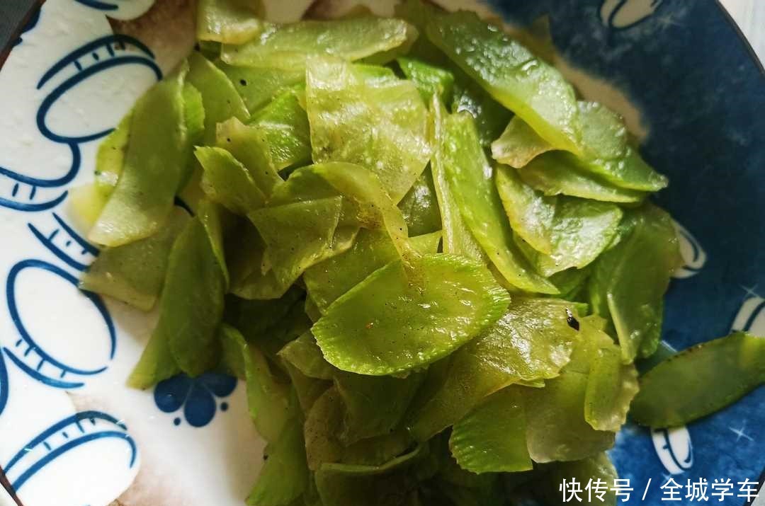 家乡|做了四个菜来招待妹妹,她看过后说,满满的都是家乡味,太好吃了