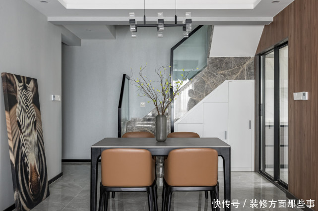 四居室|110平现代风四居室,均衡空间硬朗温馨得气息既简约又惊喜