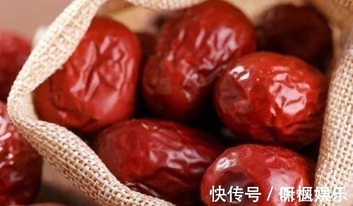 睡眠|红枣和此物搭配,每天一碗,睡眠好了,白发变黑发,皮肤更红润