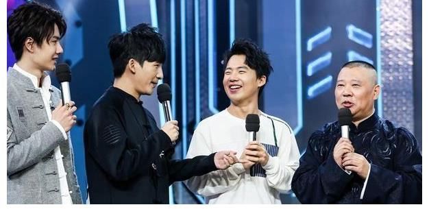 整改：《快樂(lè)大本營(yíng)》謝娜退出？《天天向上》大張偉王一博離開！