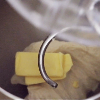 钻石裂纹肠仔包