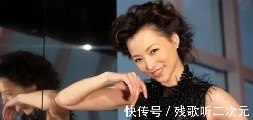 春晚|董卿为何连续四年缺席春晚,背后真正的原因是什么?