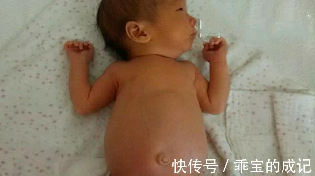 喂养|宝宝有这六大表现不要再喂了!当心过度喂养伤了宝宝