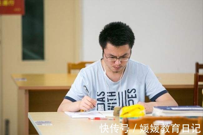 四六级|考研能否成功上岸，大学英语四六级分数很关键，学生要提前了解