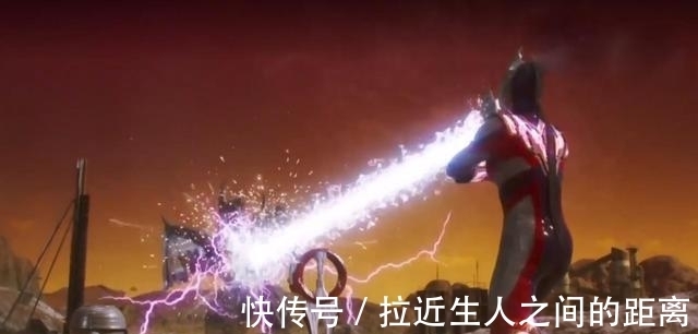 记忆体|特利迦奥特曼:第一话内容坂本大回旋惊叹观众,迪迦突然出现回忆