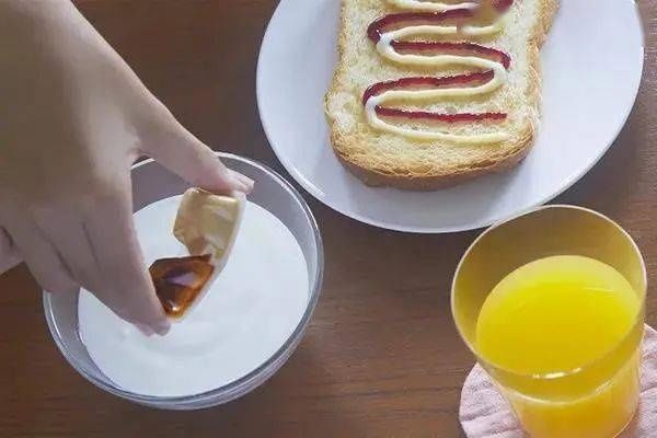 日本零食包装设计太变态！网友：喝酸奶居然不用舔盖？！奇怪的黑科技增加了.....