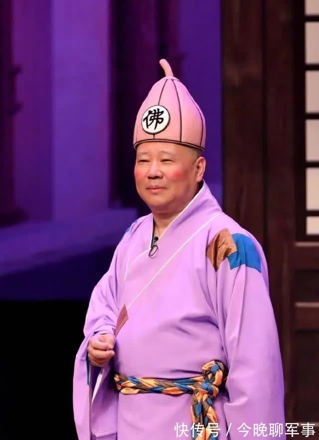 笔墨$郭德纲大年初五写书法,艺术水平谈不上高,稚气十足不用粉丝买单