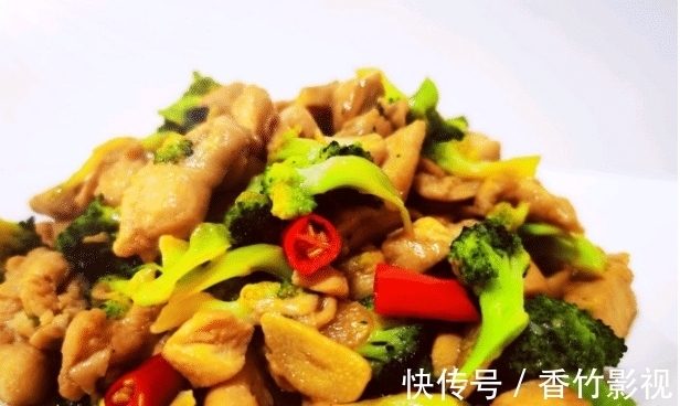 松榻鸡脯|有一道非常好吃的菜肴叫，松榻鸡脯，它的制作并不复杂