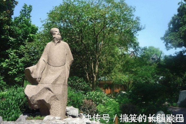 明月!苏轼最旷古烁今的一首词,后世评价诗词巅峰之作,至今无人超越