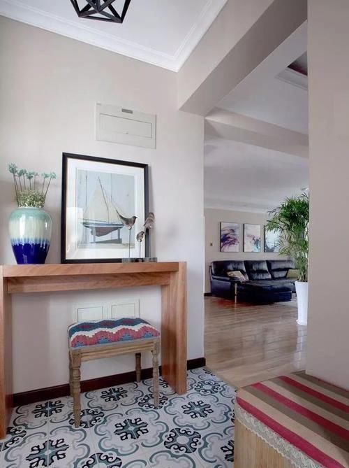 瓷砖|玄关,别再通铺瓷砖了,当下年轻人都喜欢这样装,也太好看了吧