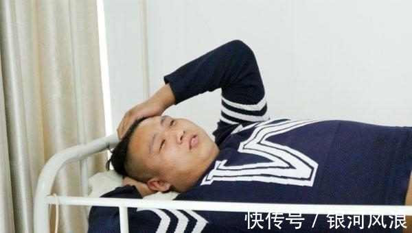 咖啡因|长期失眠的人,睡前远离几种水,一定程度上或能改善睡眠