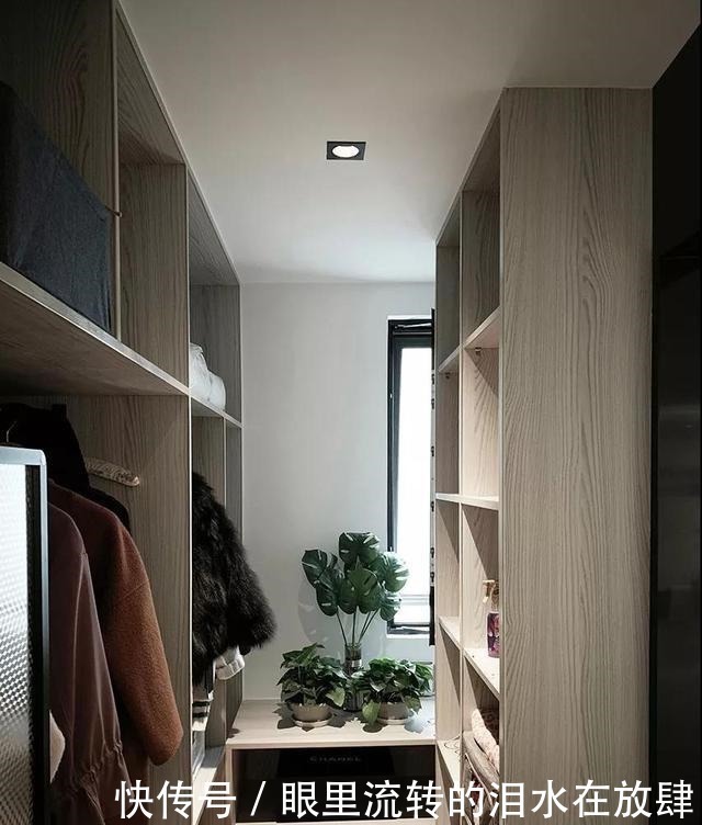 小吧|110平三居室,储物间、衣帽间、中西厨都有了(附设计图)!