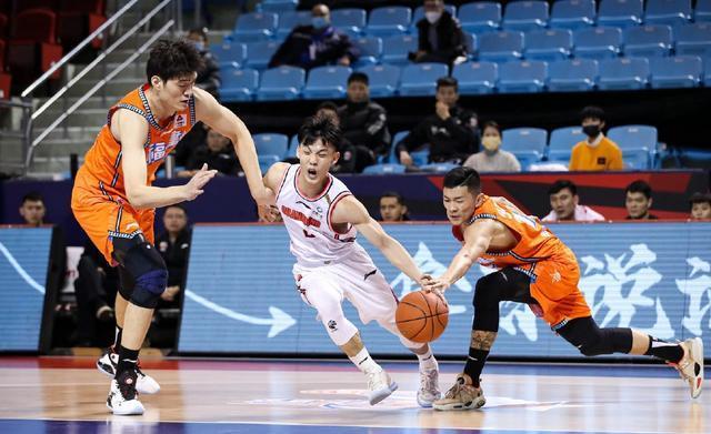 山西|广厦输球后!辽宁也翻船,CBA格局大乱,广东打黑马队也不稳