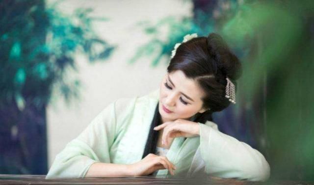 才女|才女说上联“洗青菜,去黄叶,不要先生”,下联对得绝妙