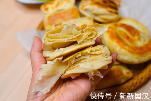 面点师亲传的五香千层饼做法,外酥里软,真是太好吃了