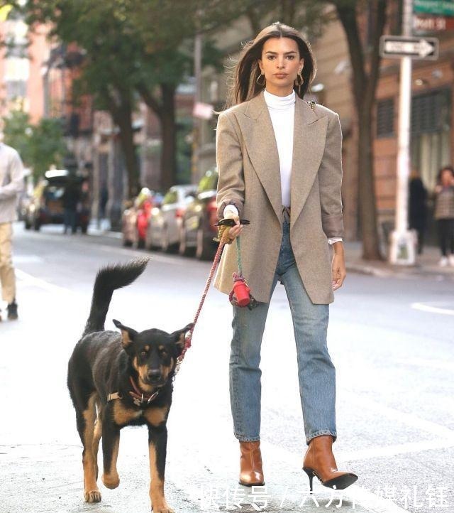 时髦|女人冬装别乱买,五件基础款冬装,轻松穿出高级时髦范