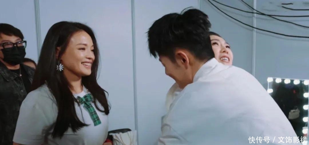 名利场 对7个人用7种说话方式,苏芒的社交堪称教科书,18年名利场没白混